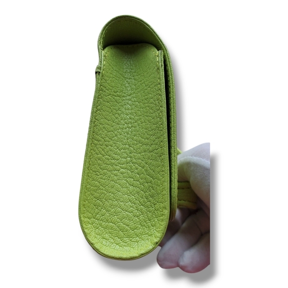 PERRIN PARIS L'ASYMETRIQUE Glove Clutch Green Calfskin Leather Clutch - Picture 14 of 17